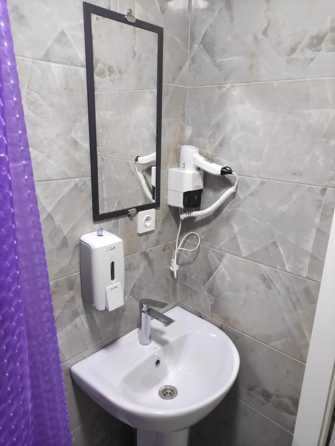 Hostel Nomad الماتي المظهر الخارجي الصورة
