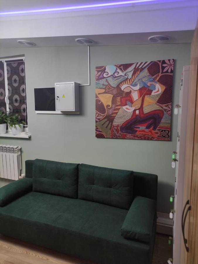 Hostel Nomad الماتي المظهر الخارجي الصورة