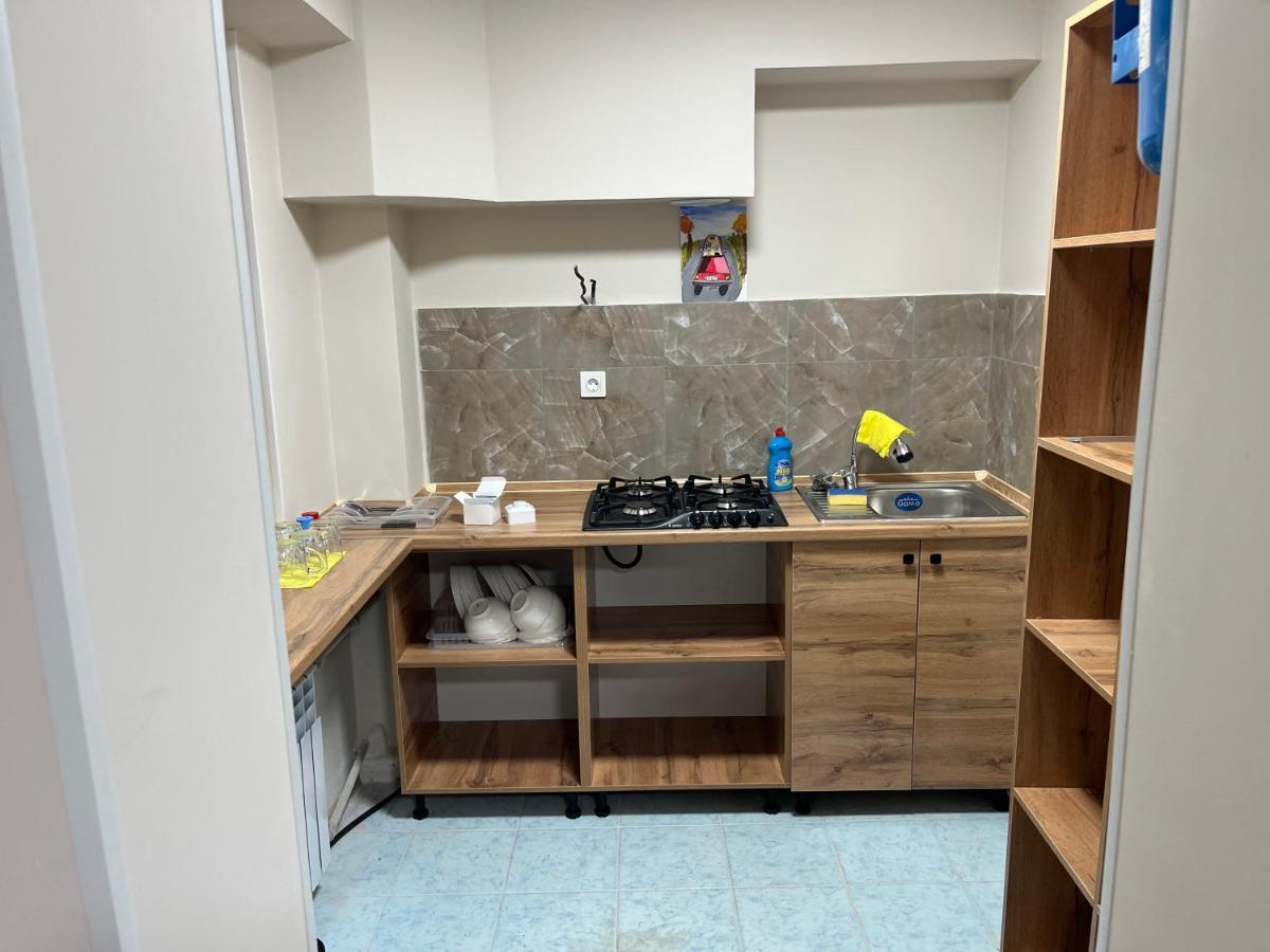 Hostel Nomad الماتي المظهر الخارجي الصورة