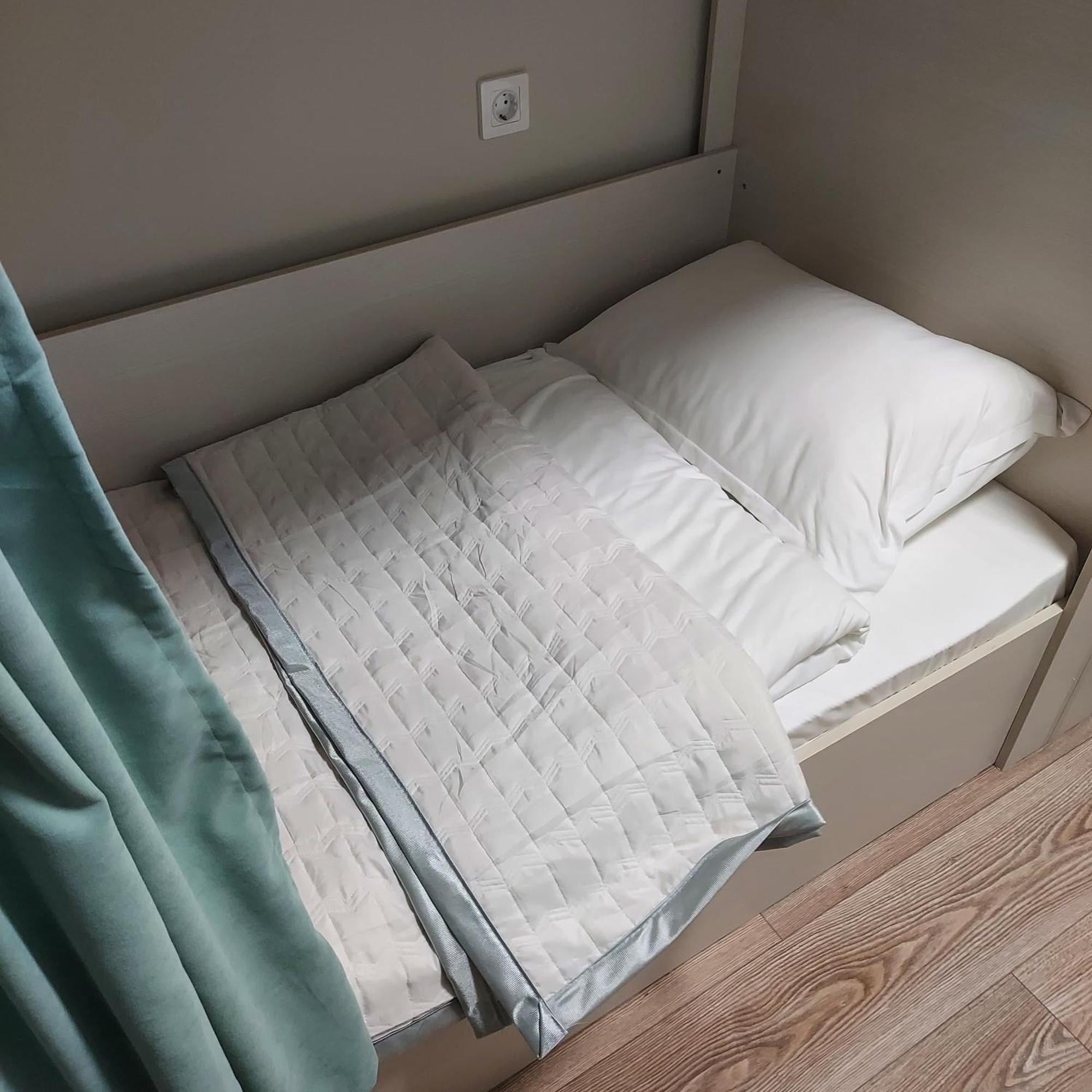Hostel Nomad الماتي المظهر الخارجي الصورة