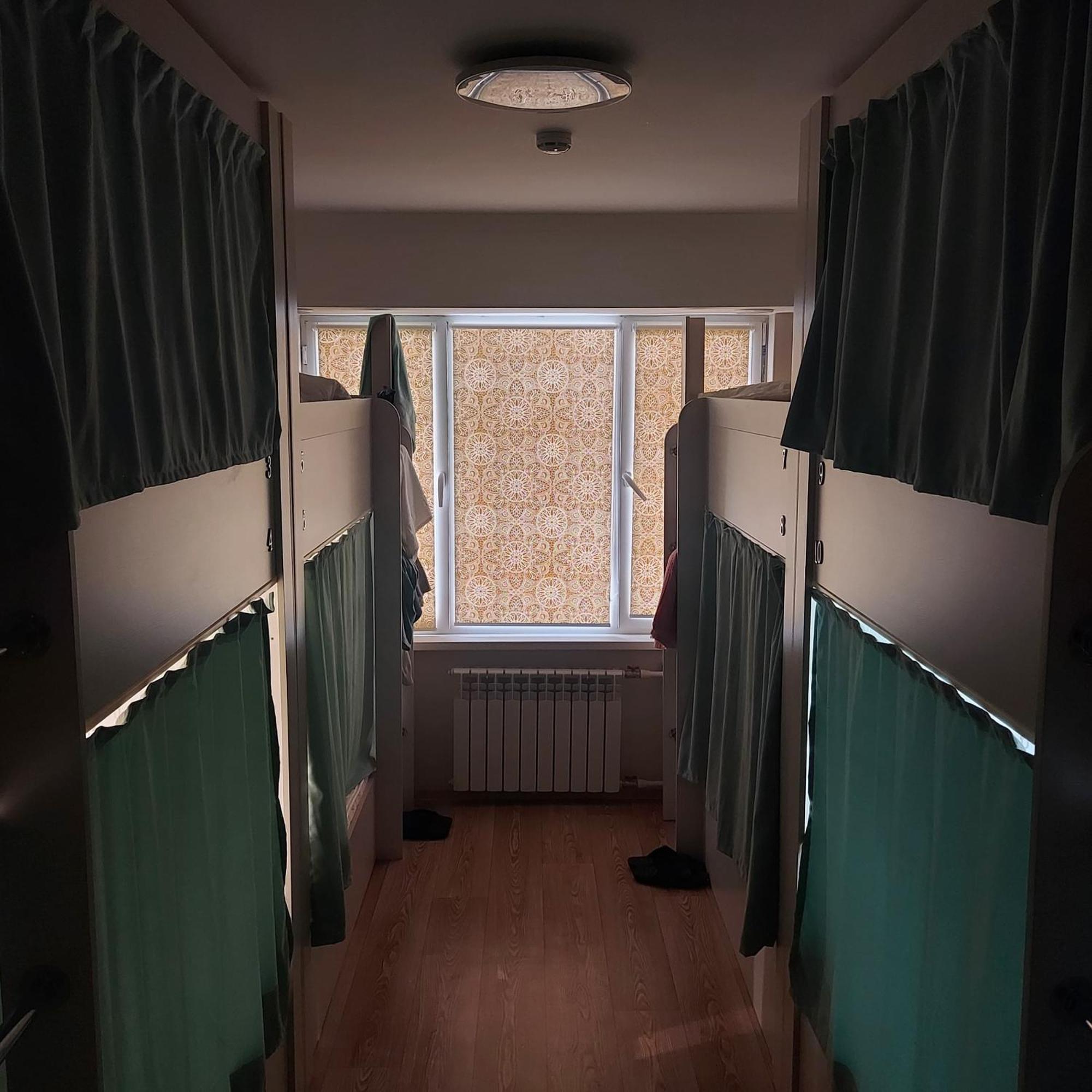 Hostel Nomad الماتي المظهر الخارجي الصورة