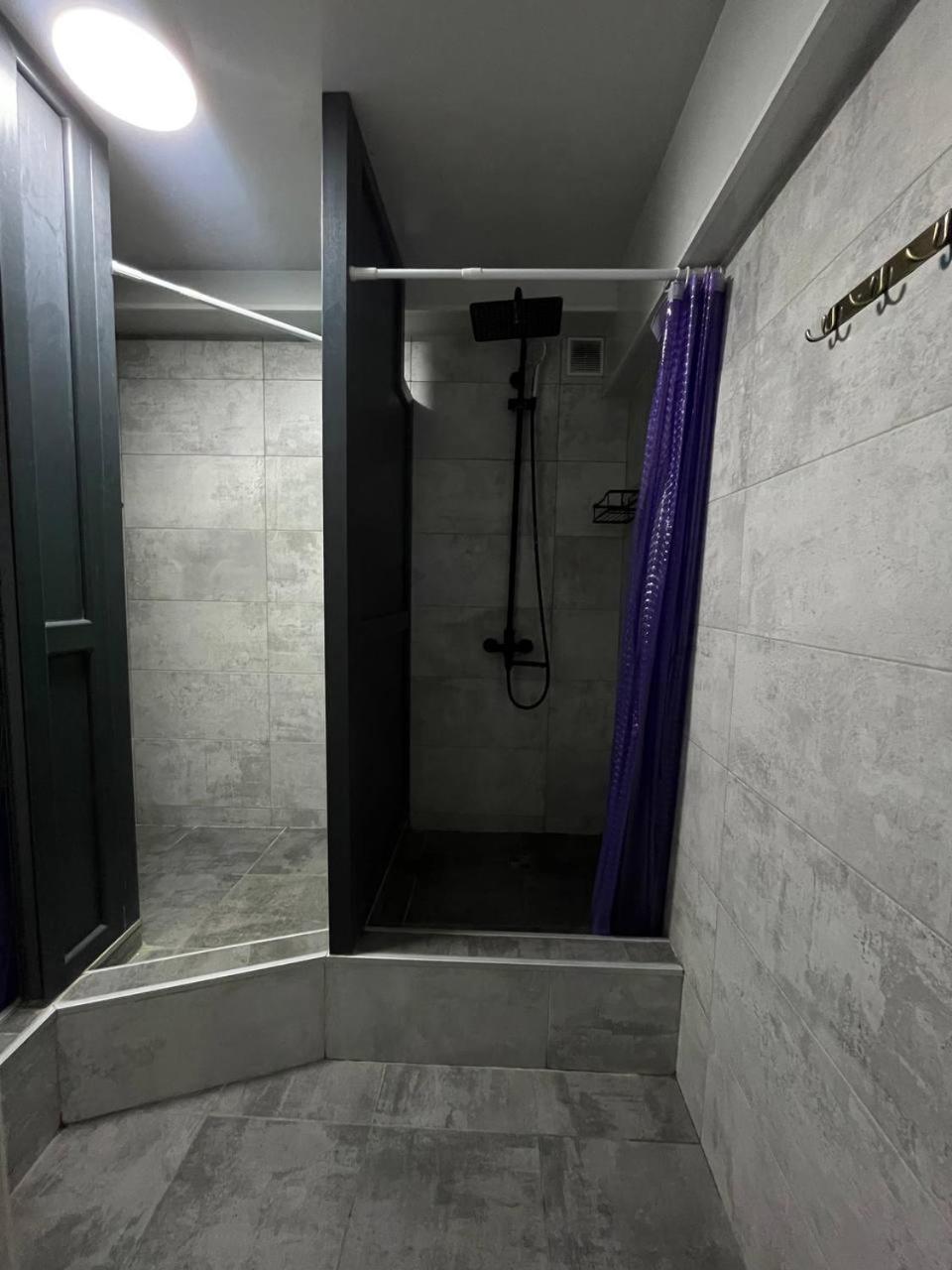 Hostel Nomad الماتي المظهر الخارجي الصورة